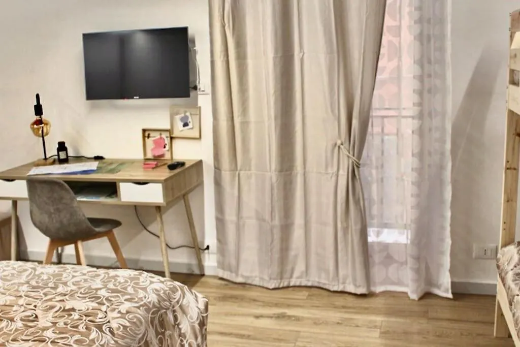 Bella Mbriana,1Mn Da Via Toledo Apartment Naples